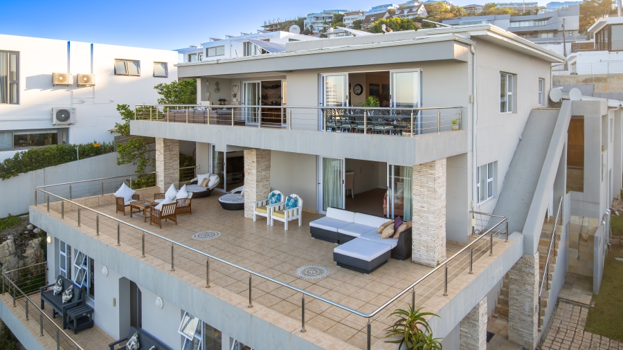 7 Bedroom Property for Sale in Beacon Isle Western Cape